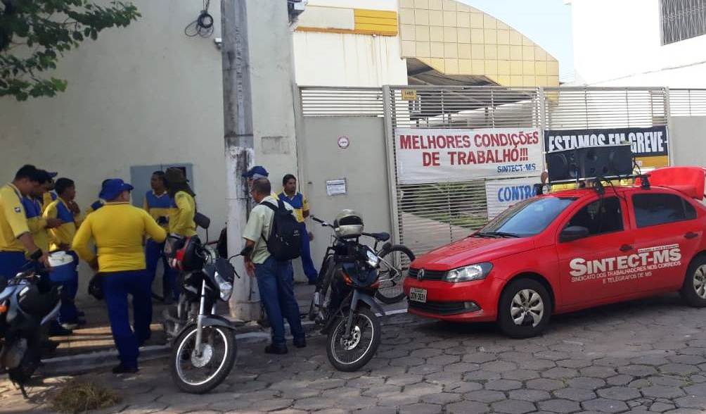 Trabalhadores do Centro de Distribuição dos Correios de Corumbá paralisam por falta de condições de trabalho