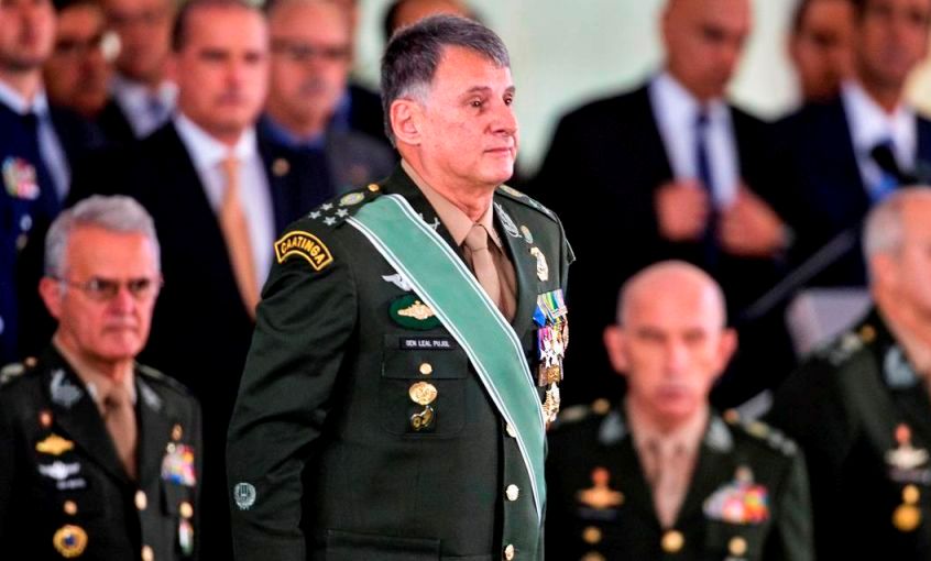 Novo comandante do Exército defende exclusão de militares da reforma da Previdência