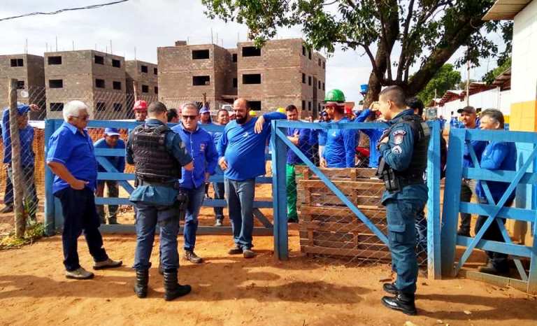 Construção Civil: trabalhadores em Campo Grande paralisam por pagamento incorreto das horas extras, vale-transporte e alimentação