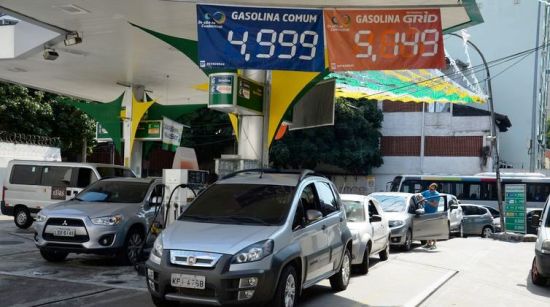 Petrobras aumenta na sexta, 16, os preços dos combustíveis nas refinarias; diesel aumenta 3,7% e gasolina 1,9%