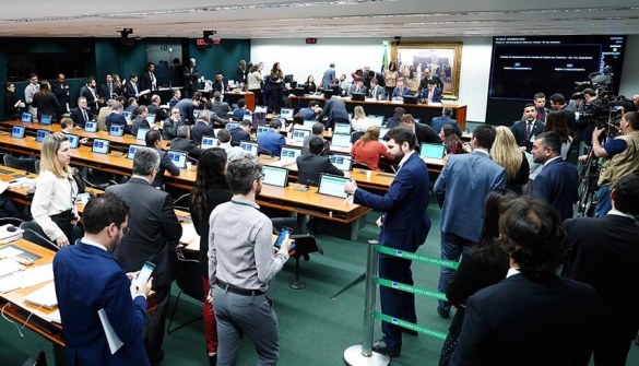 Reforma da Previdência segue para o Plenário da Câmara dos Deputados