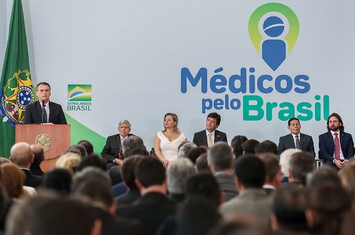 Congresso vai analisar MP que cria o programa Médicos pelo Brasil