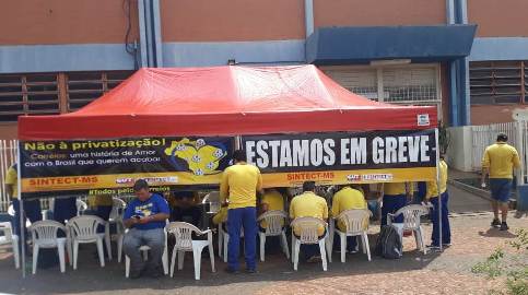 Greve dos Correios: empresa teme crescimento da paralisação e recorre ao TST no primeiro dia de greve