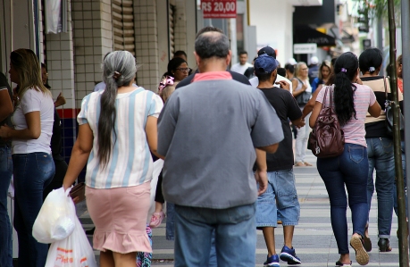 Feriado: Prefeitura de Campo Grande recomenda seguir convenções de trabalho para decidir o que abre e fecha