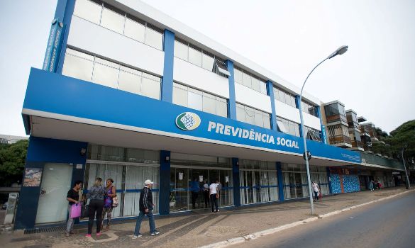 Greve dos servidores do INSS revela o desmonte da seguridade social no Brasil