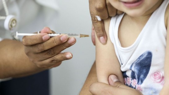 Secretários municipais de saúde  aprovam decisão de não exigir pedido médico para vacinação de crianças