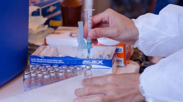 Sem data para segunda dose, vacinação em Campo Grande é para grupos específicos nesta quarta (5)