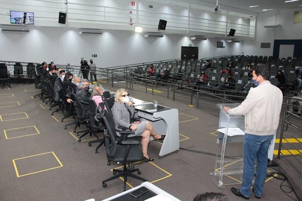 Presidente da ACP/Campo Grande defende retorno às aulas presenciais com segurança, apenas após imunização completa da categoria; audiência na Câmara debateu retorno