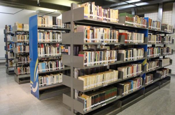 Biblioteca Isaias Paim, em Campo Grande, divulga relação dos 5 livros mais lidos em janeiro e fevereiro
