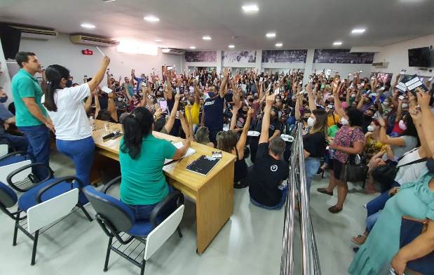 Com mais de 2 mil professores, assembleia da ACP rejeita proposta da prefeitura de Campo Grande