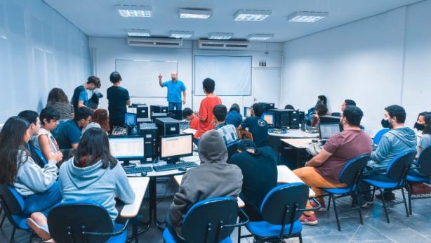 Prefeitura abre inscrições para curso gratuito de manutenção de computadores