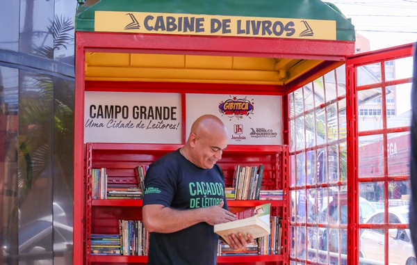 Cabine de Livros é inaugurada no centro de Campo Grande