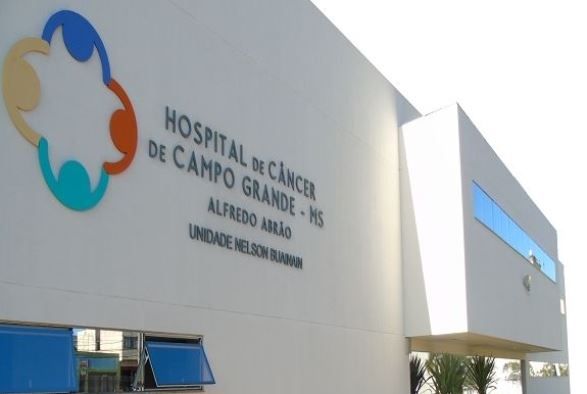 Crise no Hospital Alfredo Abrão: vereadora cobra informações sobre situação financeira da instituição e quanto recebe de verbas públicas e doações