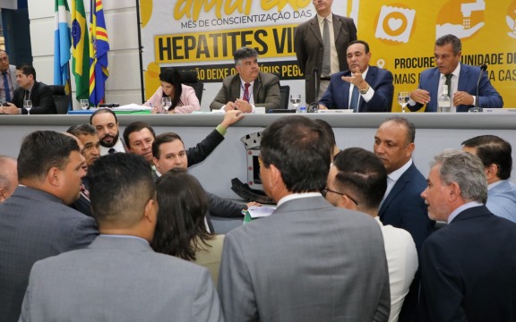 Vereadores aprovam prorrogação de prazo para anistia na regularização de construções em Campo Grande e mais 12 projetos