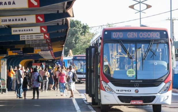 Demora na entrega dos bebedouros nos terminais de ônibus de Campo Grande apesar da compra ser de forma emergencial e sem licitação
