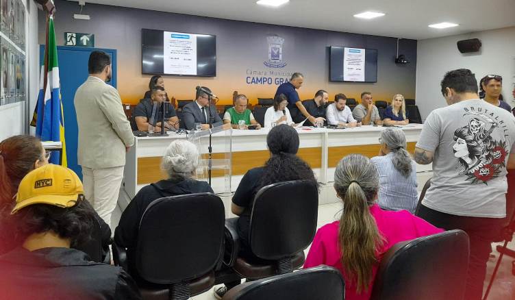 Cumpra as leis, prefeita: Servidores da prefeitura de Campo Grande cobram  cumprimento de leis durante audiência pública