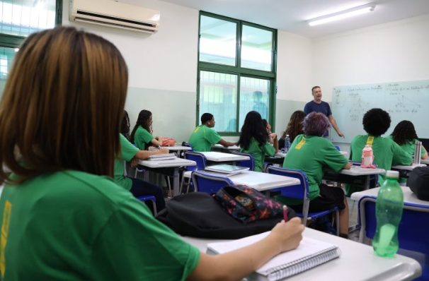 Novo Ensino Médio em MS: deputado cobra dados sobre acesso dos estudantes aos Itinerários Formativos