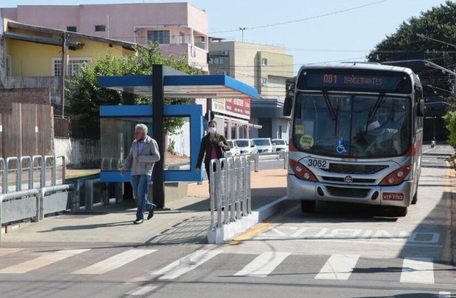 Corredores de ônibus em Campo Grande: comerciantes e lideranças comunitárias apontaram problemas na audiência pública Corredores de ônibus em Campo Grande: comerciantes e lideranças comunitárias apontaram problemas na audiência pública