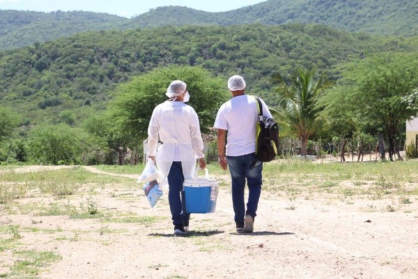 Comissão aprova uso de carros oficiais por agentes comunitários de saúde em serviço na zona rural Comissão aprova uso de carros oficiais por agentes comunitários de saúde em serviço na zona rural