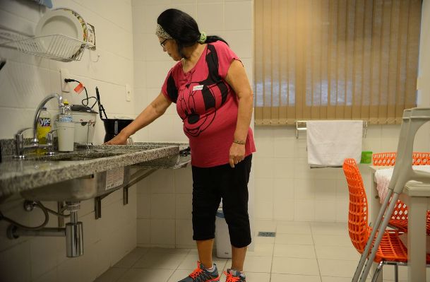 Trabalho doméstico completa uma década de conquistas com a Lei complementar 150, mas desafios continuam Trabalho doméstico completa uma década de conquistas com a Lei complementar 150, mas desafios continuam