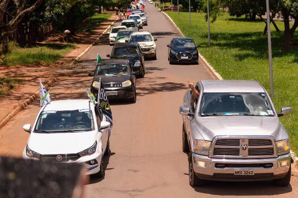 Auxílio emergencial, vacina para todos e contra Bolsonaro: carreata percorre região do Bairro Nova Lima em Campo Grande