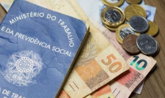 Governo federal propõe salário mínimo de R$ 1.502 em 2025; reajuste segue previsão de 3,25% do INPC mais alta de 2,9% do PIB